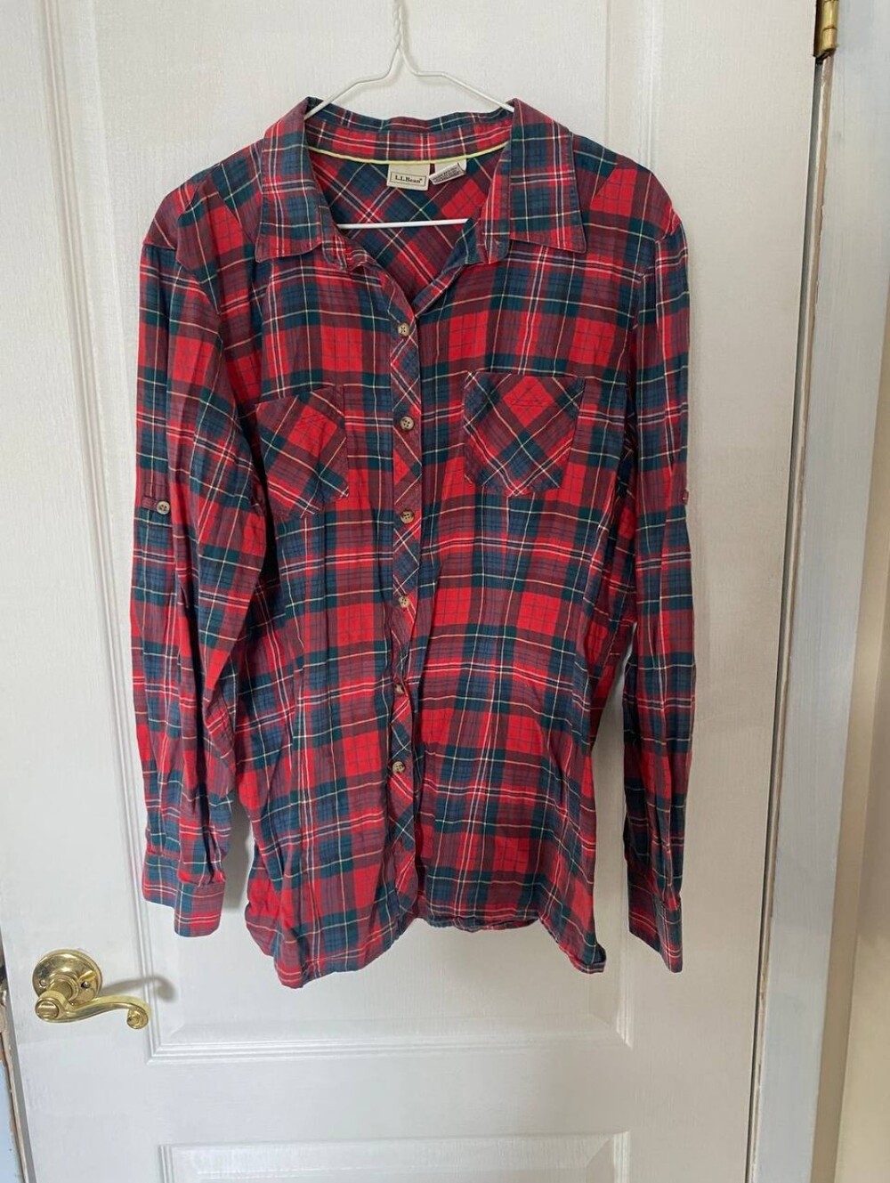 Women’s L.L. Bean 100% Cotton Red Plaid Long Sleeve Button Up Size Large Reg